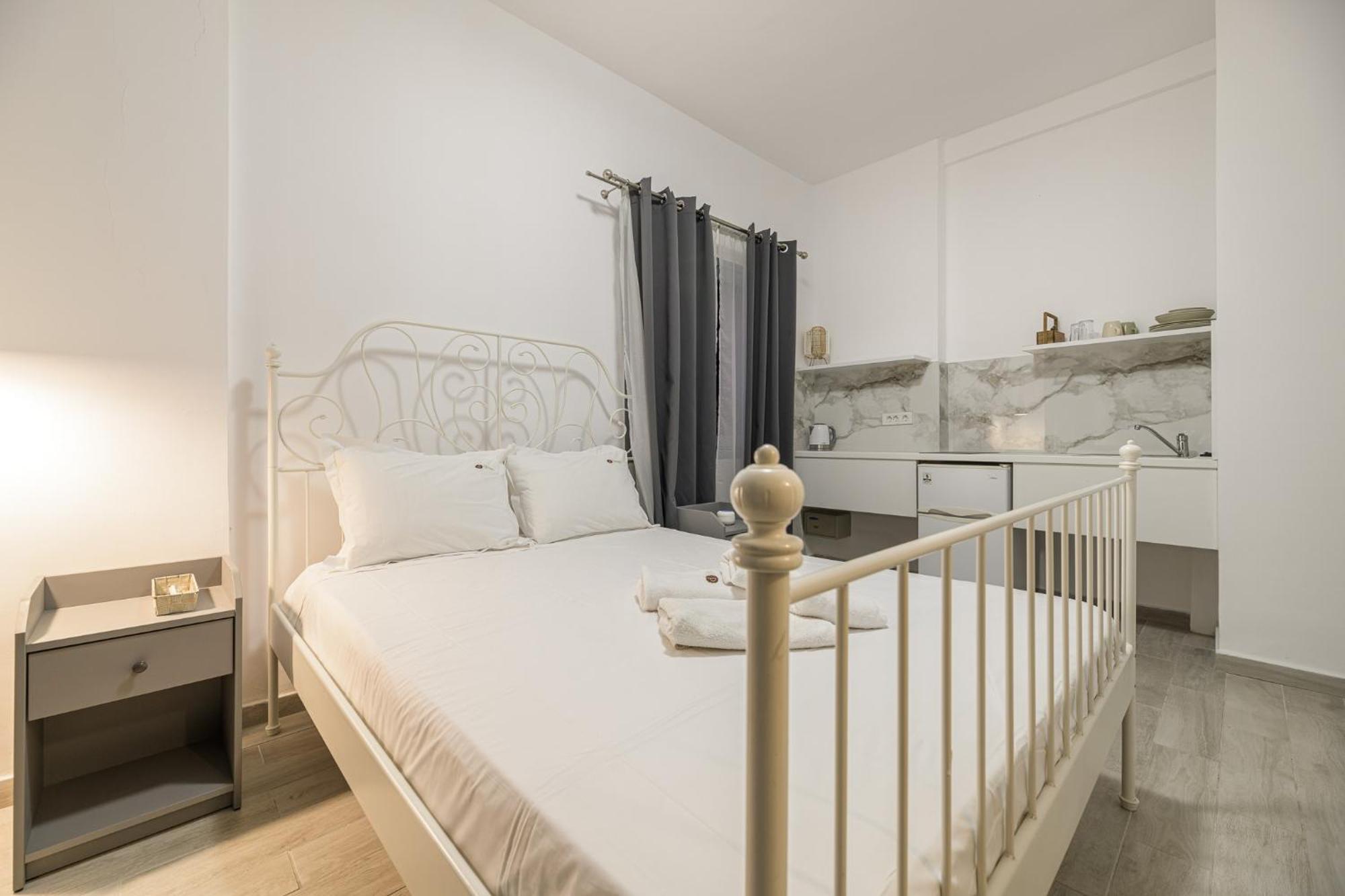 Denise Studios And Apartments Argassi Exteriér fotografie