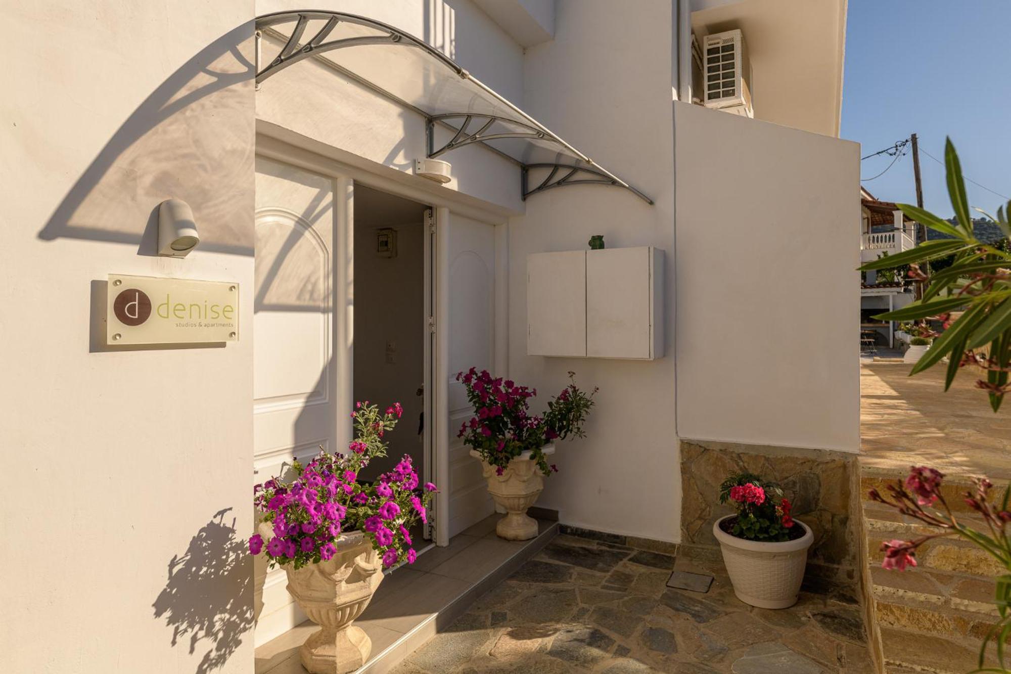 Denise Studios And Apartments Argassi Exteriér fotografie